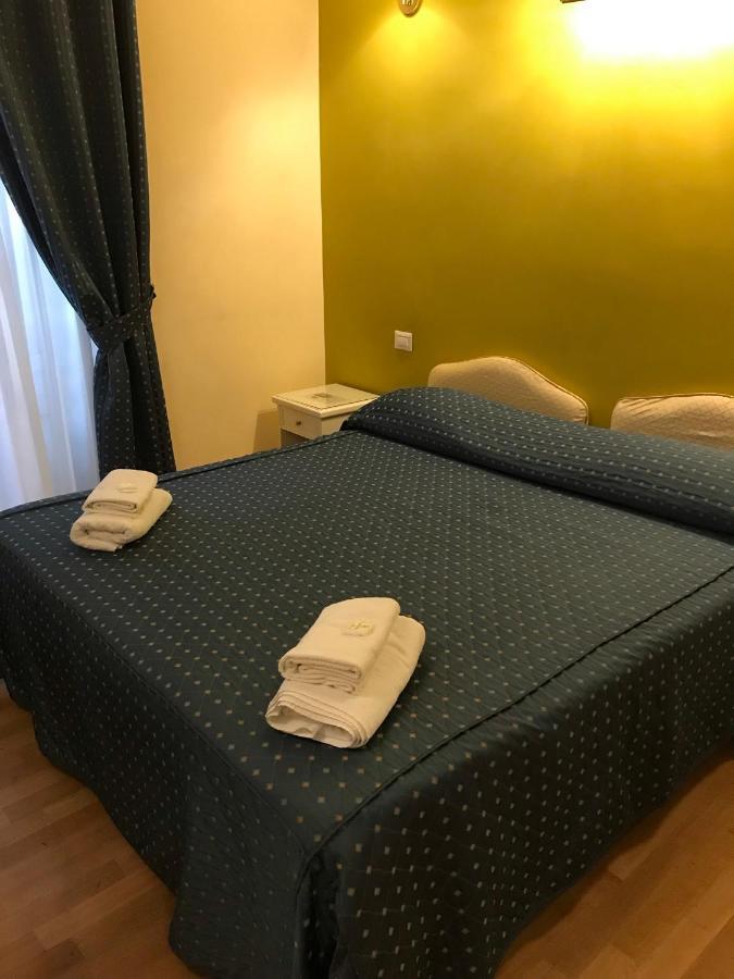 Flann O'Brien Rooms Rome Extérieur photo