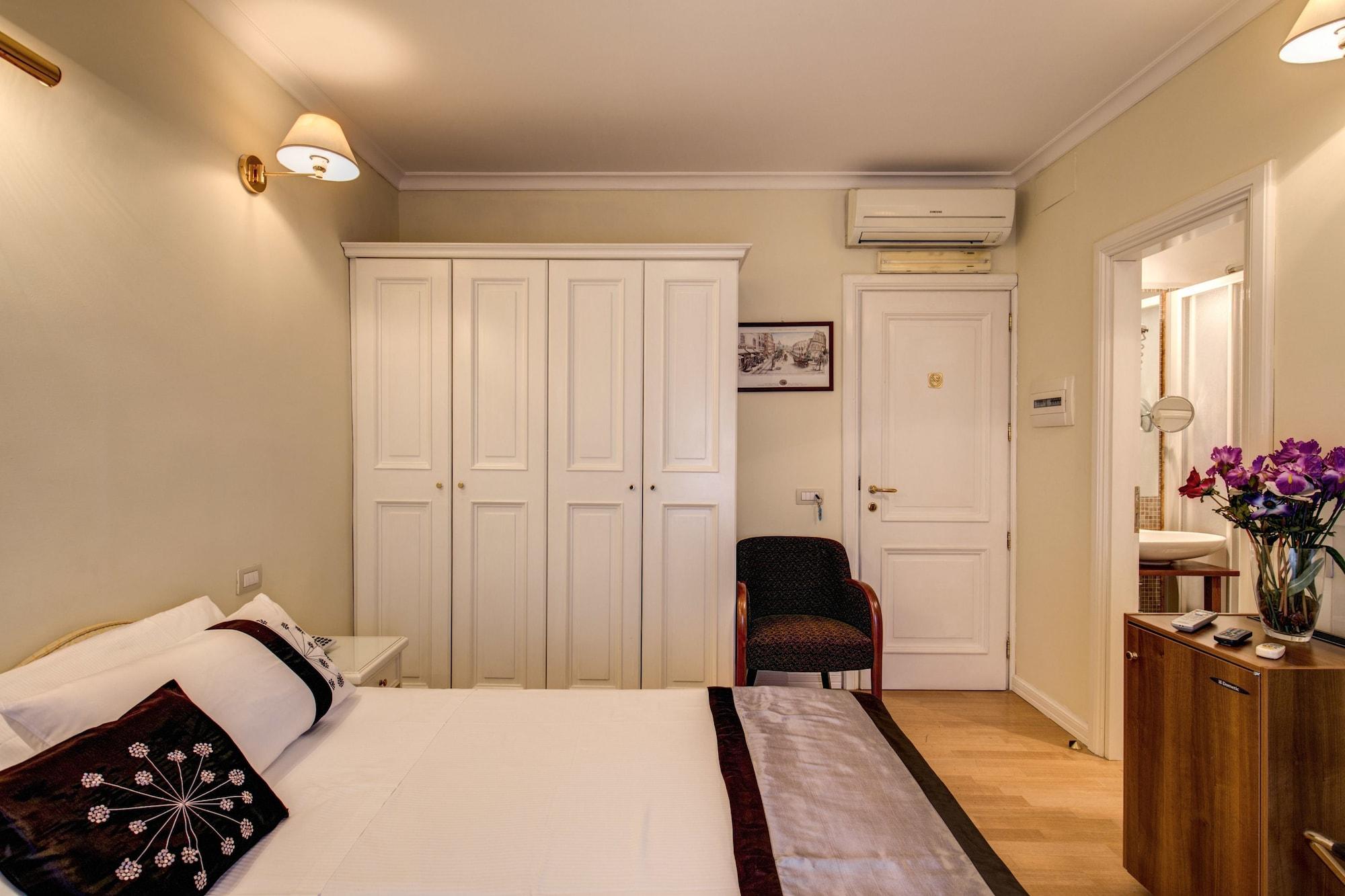 Flann O'Brien Rooms Rome Extérieur photo