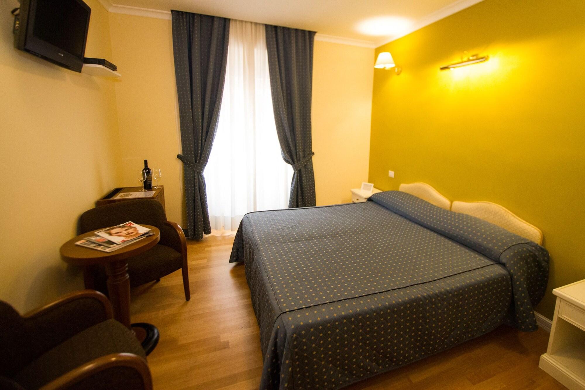 Flann O'Brien Rooms Rome Extérieur photo